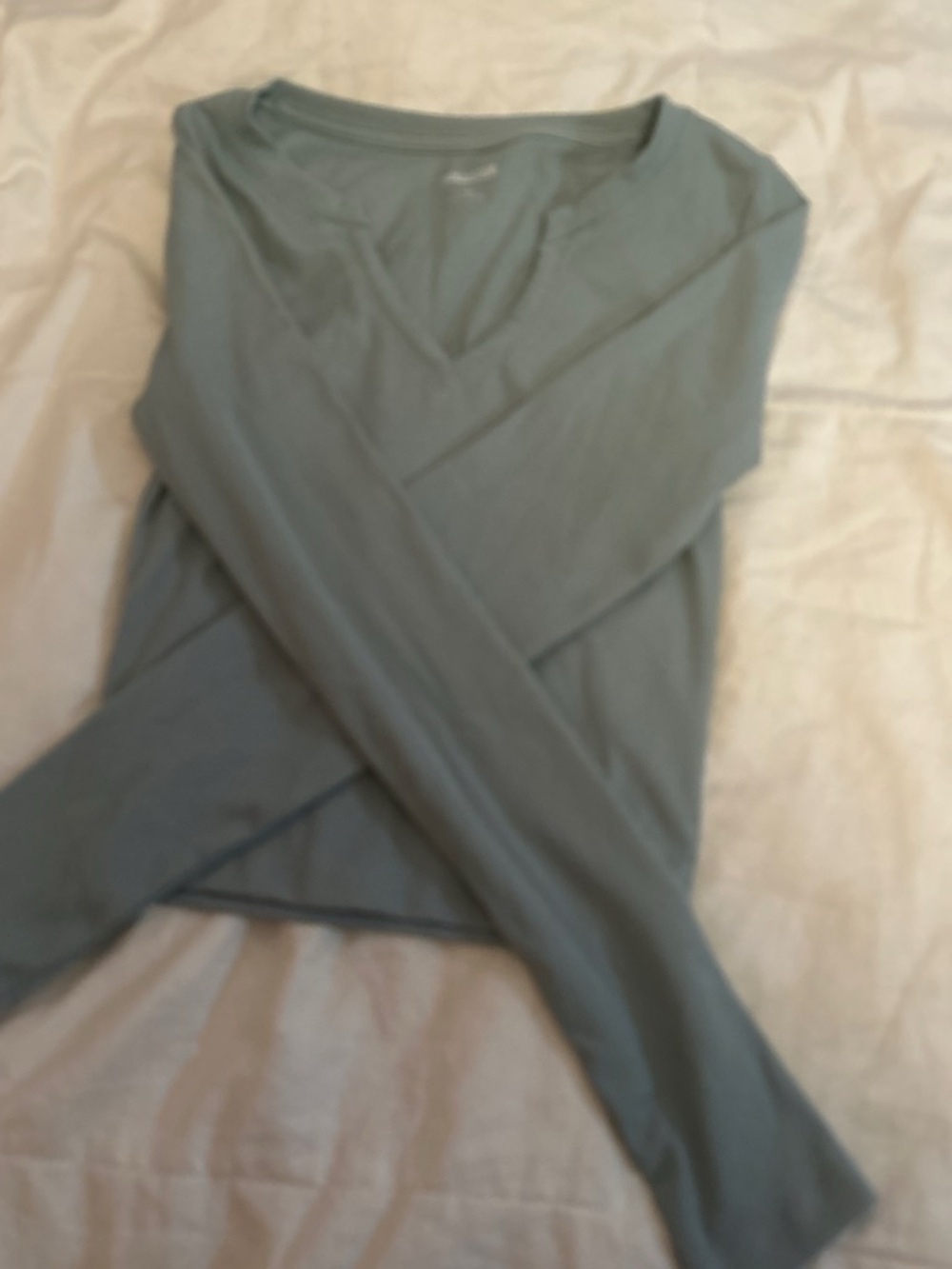 Hollister Long Sleeve V‑Neck Tee in Sage Green